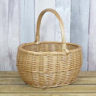 Antique finish willow shopping basket detail page