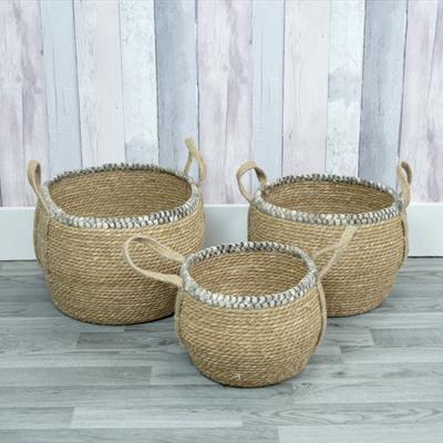 Set of 3 Straw Baskets detail page