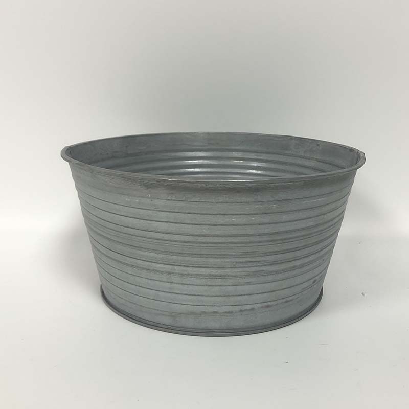 Ribbed Zinc Round Tapered Bowl (18cm) detail page