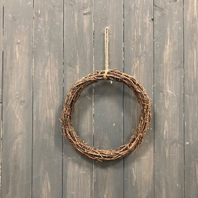 Natural Pine Twig Wreath (25cm) detail page