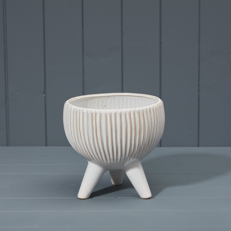 Ceramic Pot (19cm) detail page