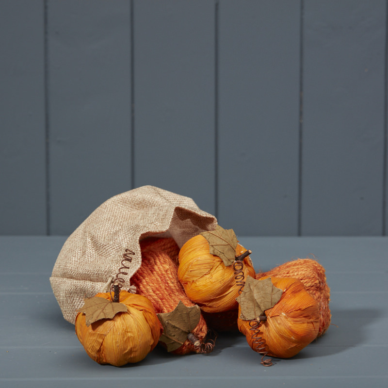 Bag of six Pumpkins (11cm)